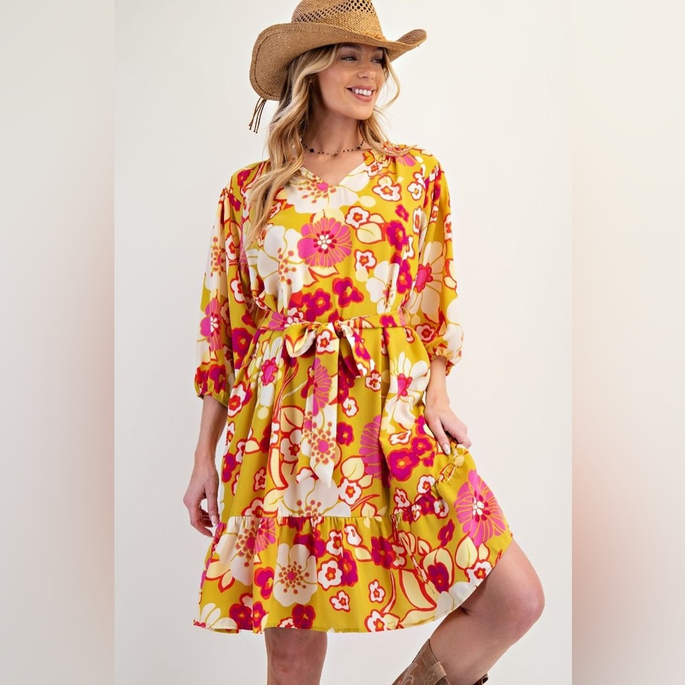 Easel Floral Pineapple Dress NWT
